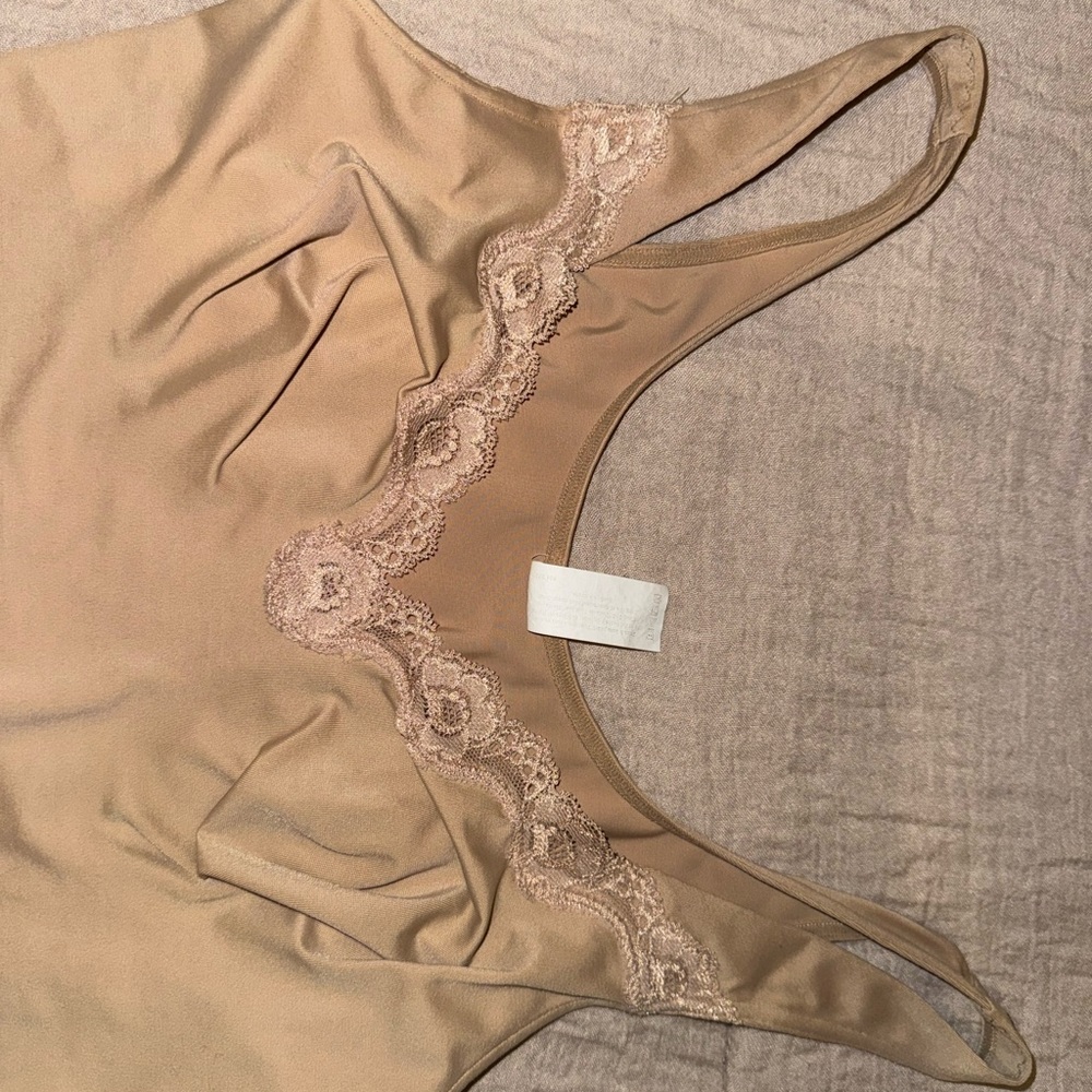 Tan Lace Trim Camisole Shapewear - Picture 2 of 4